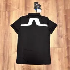 半袖ポロシャツ　ブラック　新品タグ付　サイズSですがM相当　メンズ　春夏　ゴルフ