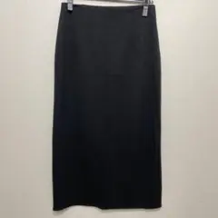 美品❗️UNIQLO黒タイトスカート 後スリット入り