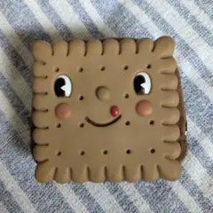 GLADEE MILK BISCUITS ポーチのサムネイル
