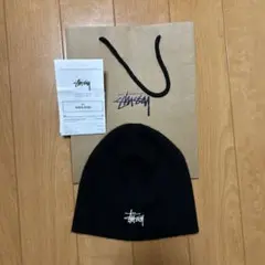Stussy ブラック ニット帽 ビーニーのサムネイル