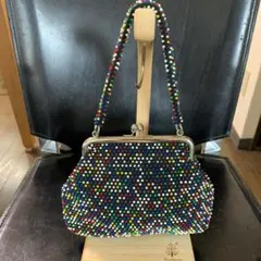 レトロポップでキュートなサハシポピーバッグ カラフルなビーズバック