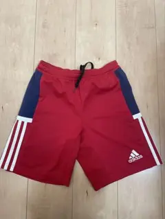 TOKYU レイエスadidas 赤 M ハーフパンツ　160