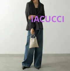IACUCCI イアクッチ エクリュレザーショルダーバッグのサムネイル