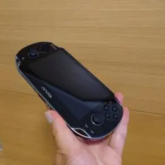 SONY PS Vita 本体 ブラック　PCH-1100　おまけ付き