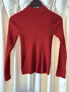 リブ編みタートルネックセーター レッド
