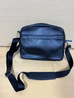 DAKS ショルダーバッグ　黒　レザー　ダックスのサムネイル