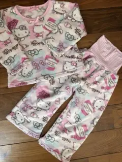 パジャマ　キティ　100 フリース