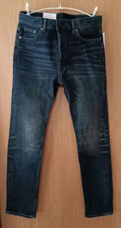 【新品タグ付き】H&M ストレートデニム ボタンフライ（32×30）