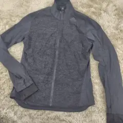 adidas supernova ランニングジャケット ストレッチ