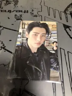 Item thumbnail for item 50edb1e3-e2ee-48cc-ac4a-af5c8550ca84