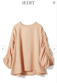 IEDIT「AMATA」のギャザースリーブブラウス〈ペタルピンク〉