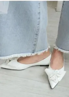 ドノバン　フラワーパンプス