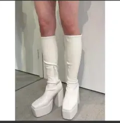 GYDA‼️新品‼️ストレッチフェイクレザーチャンキーブーツ　S