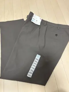 グレー スラックス