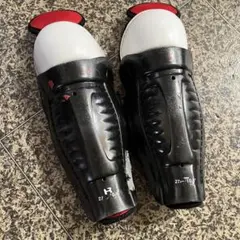 週末限定値下げ‼️ アイスホッケー R3 レガース 10