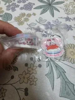 キャッチ！ティニピン くら寿司 アクセサリーチャーム ハチュピン &マステ
