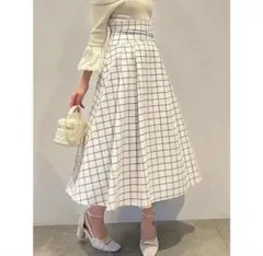 dazzlin コルセットライクフレアスカート　オフホワイト　チェックS