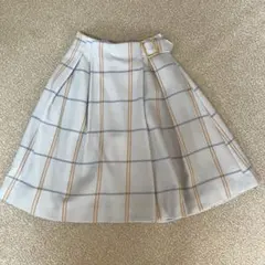 ブルーレーベル　スカート