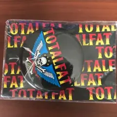 新品未開封 TOTALFAT 缶バッジ