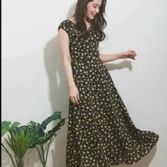 Apuweiser-riche ギャザーショルダータックワンピース ドット 1 - メルカリ