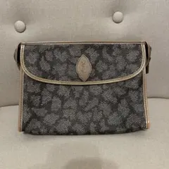 YVES SAINT LAURENT クラッチバッグ
