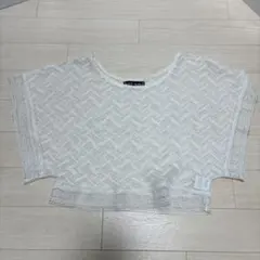 ホワイト編み地模様半袖ニット セシルマクビー