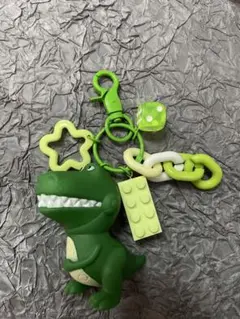 恐竜デザイン じゃらじゃらキーホルダー