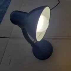 Item thumbnail for item 8bb65b02-975a-4e92-859e-adc2f5bd53d5