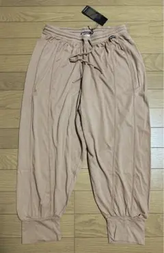 Item thumbnail for item 22bb65be-e978-4999-8ae7-e6af3a9d7dc7