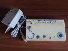 ニンテンドーDSi ホワイト 本体 (充電器付)