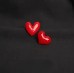 ハート型 ブローチ 赤 ２個セット