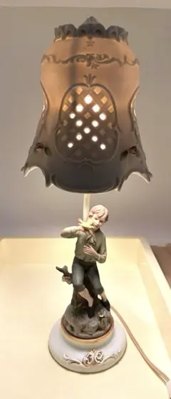 陶器製 置物 貴族風 男女 シーソー フィギュリン - メルカリ