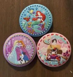 ディズニー刺繍缶バッジ