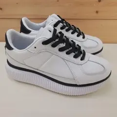 2026年最新】onitsuka tiger delecityの人気アイテム - メルカリ
