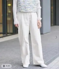 【美品】ヤヌーク　JOAN ルーズストレートデニム　ホワイト　サイズ24のサムネイル