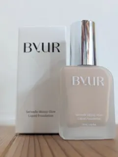 byur セラムフィット　スキニー　グローリキッドファンデーション　#17