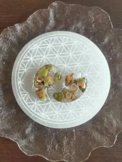 オルゴナイト勾玉