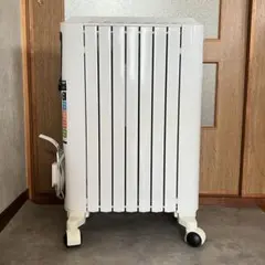DeLonghi オイルラジエターヒーター V551115EFS - メルカリ
