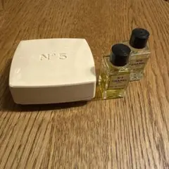 CHANEL No.5 石鹸 オードトワレのミニボトルNo.5&No.19