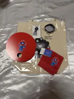 ミャクミャク感謝祭グッズ3点セット+うちわ+タオル美術館赤ミャクタオル