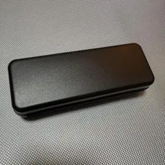 黒のプラスチック製メガネケース　Zoff