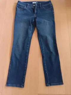 未使用　自由区　【洗える】ストレート デニムパンツ　ネイビー　40サイズ　L 2025年最新】自由区 レディース デニム・ジーンズの人気アイテム