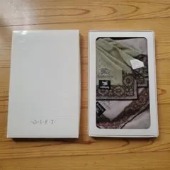 Burberry ハンカチ ギフトボックス入り