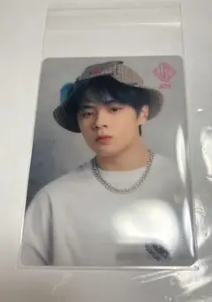 JO1 鶴房汐恩 HMVトレカ