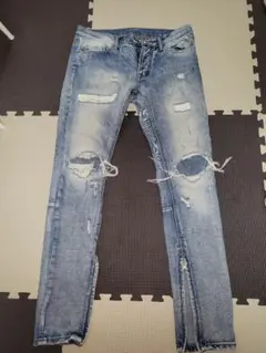 mnml スキニーデニム ダメージ加工 ジップ付きのサムネイル