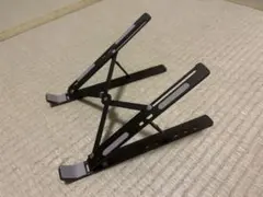 アルミ製折りたたみパソコン/タブレット用スタンド　箱・袋付き