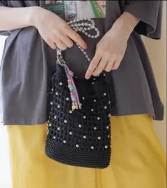 niko and… オリジナルビーズ編み巾着ショルダーバッグ ブラック シルバー