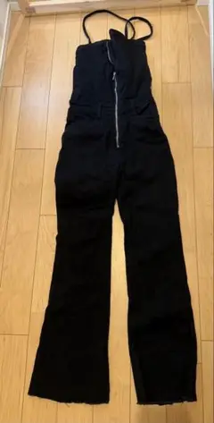 ブラックデニムストラップジャンプスーツ