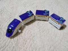 カプセルプラレール カププラ E8系新幹線つばさ ゼンマイ車＋中間車3両セット