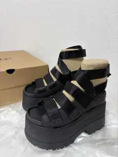 UGG W GOLDENRISE / アグ ゴールデンライズ ブラック 厚底